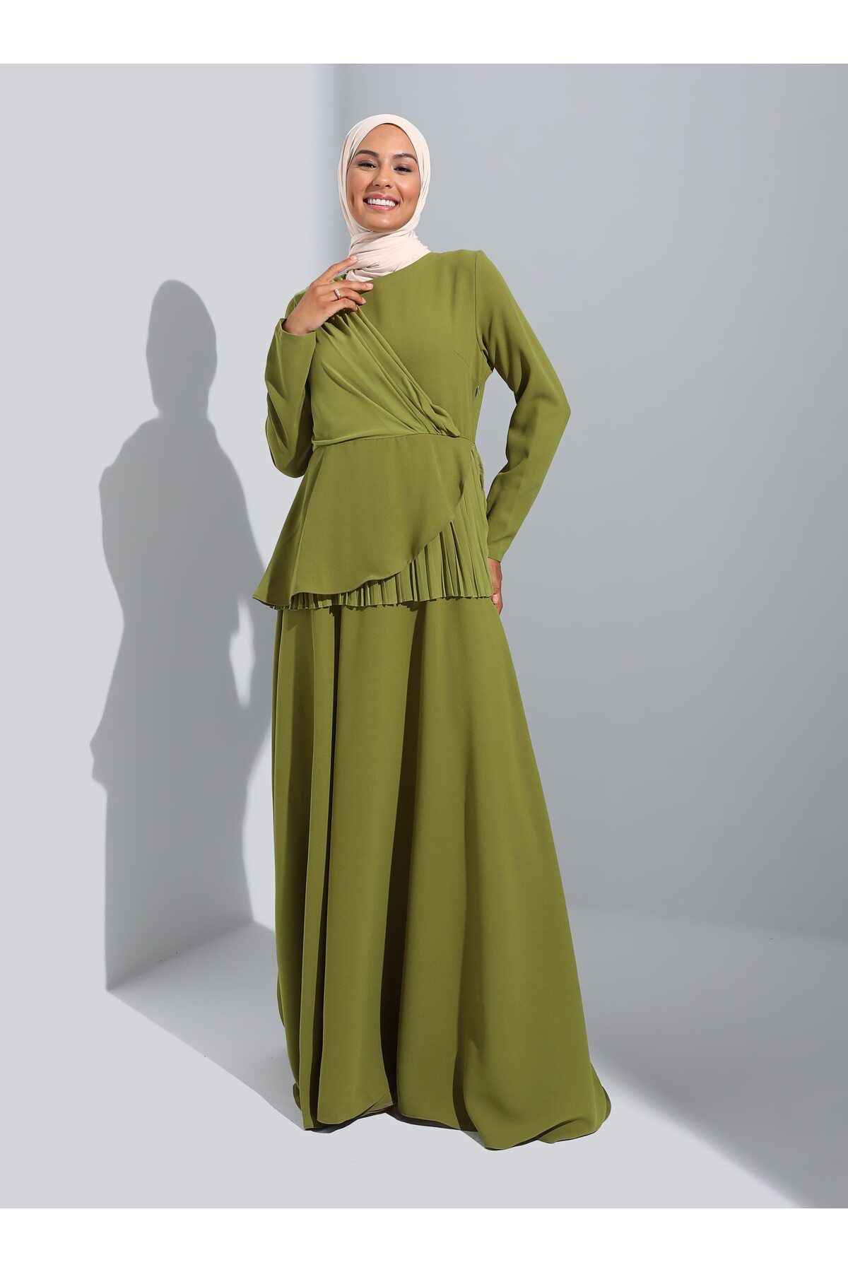 Refka-Chiffon Pleated Detailed Hijab Evening Dress - Oil Green - 1