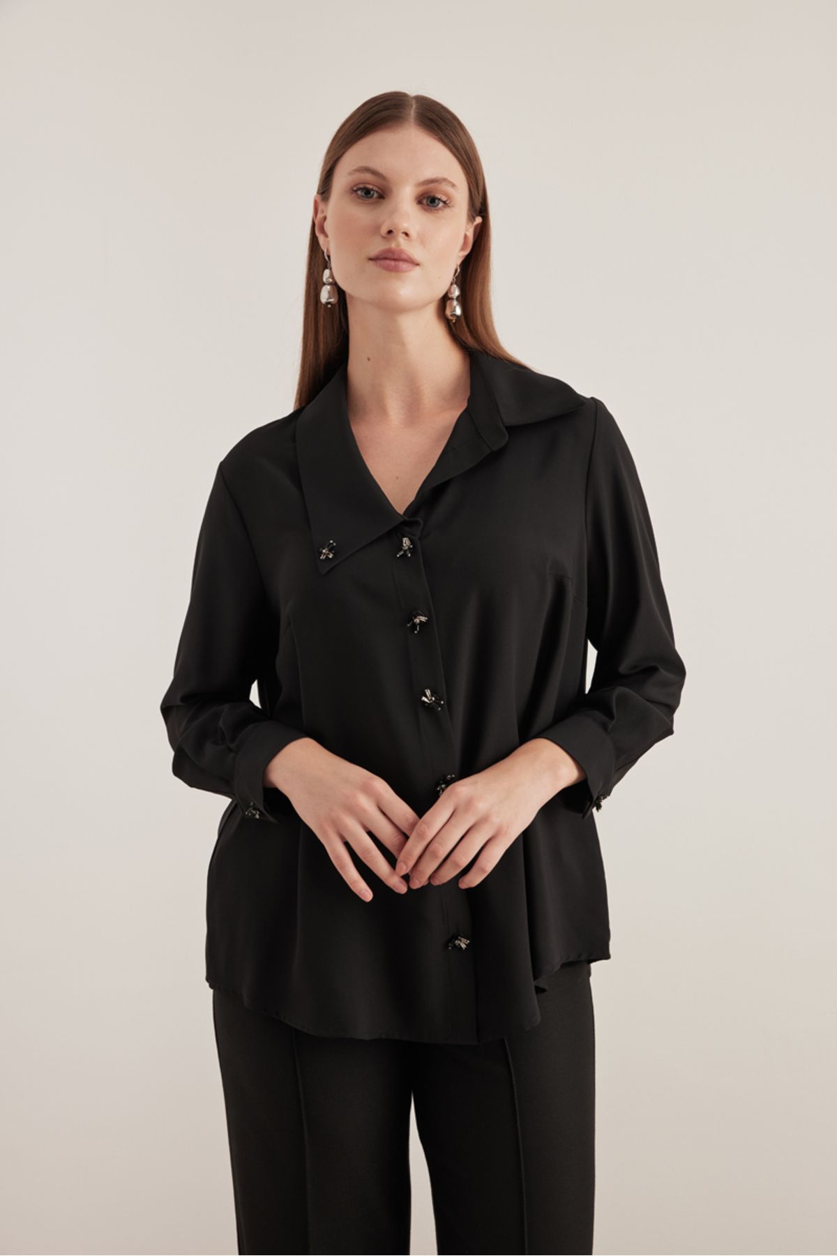 Aker-Handkerchief Collar Blouse 2