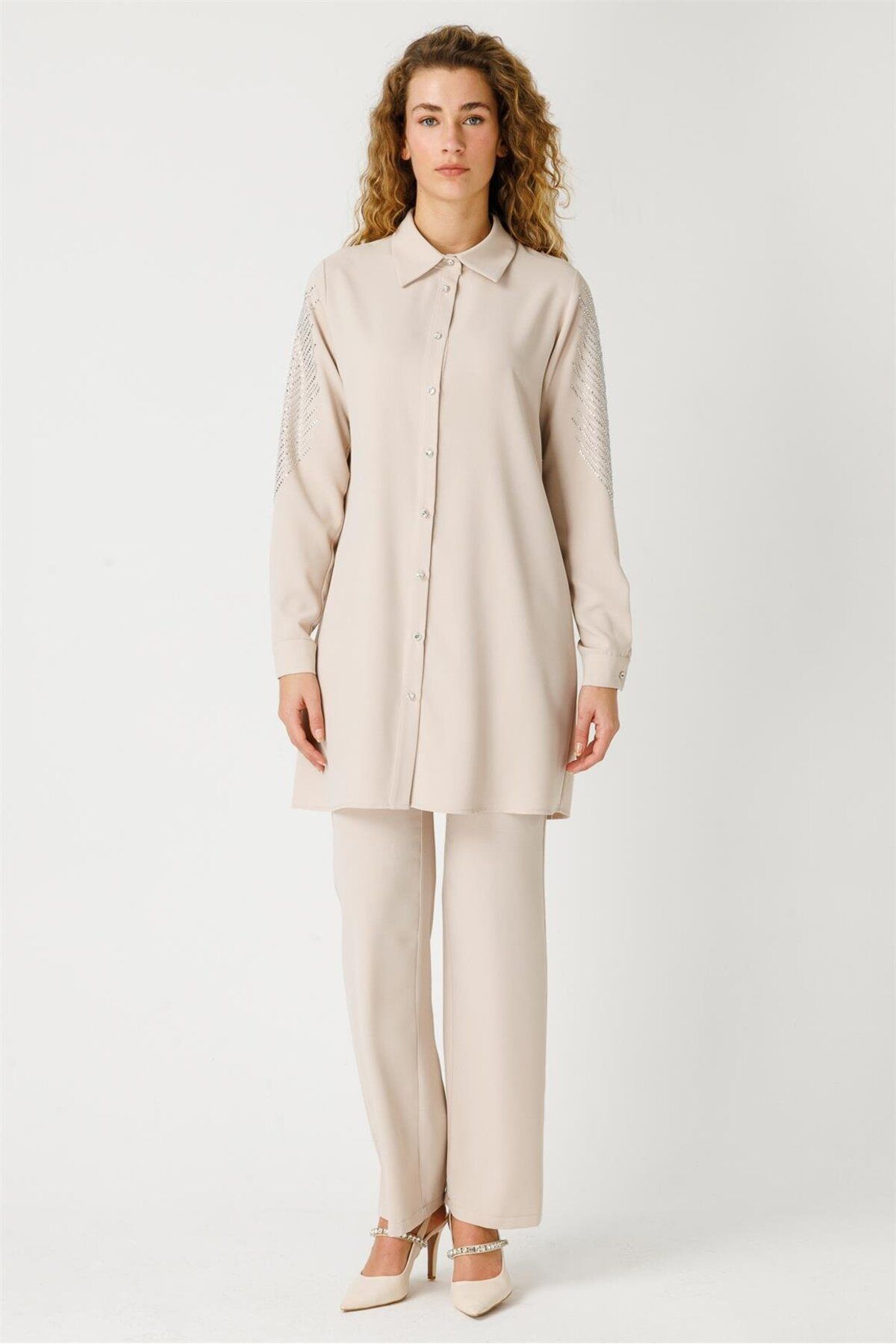 Esswaap-Stone Sleeve Glued Crepe Tunic 1