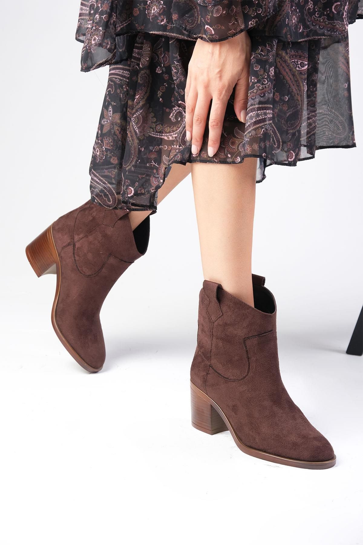 Mio Gusto-Alessia Western Brown Heeled Women's Boots 6