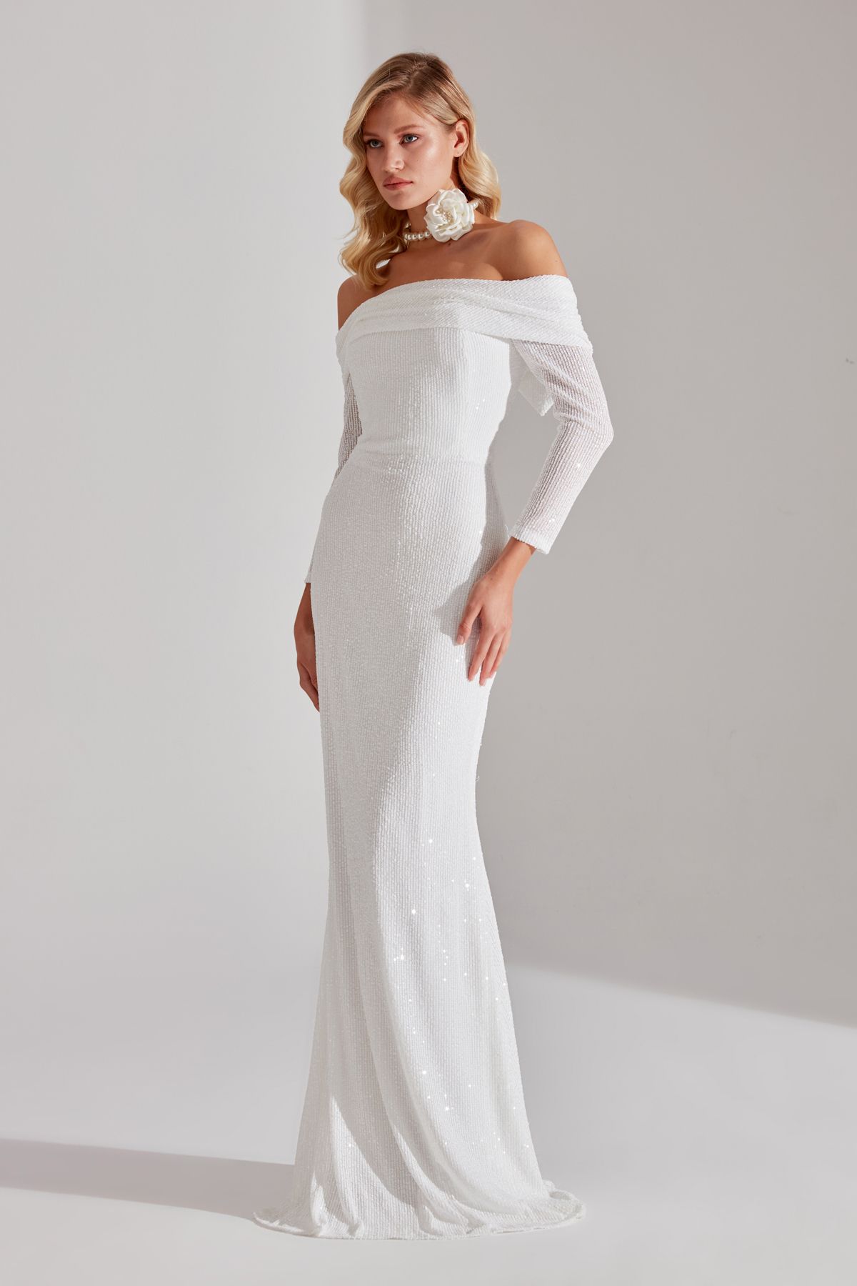 BETTY & SAM-CLAIRE Sequin Sparkly White Off-shoulder Wedding Dress 3