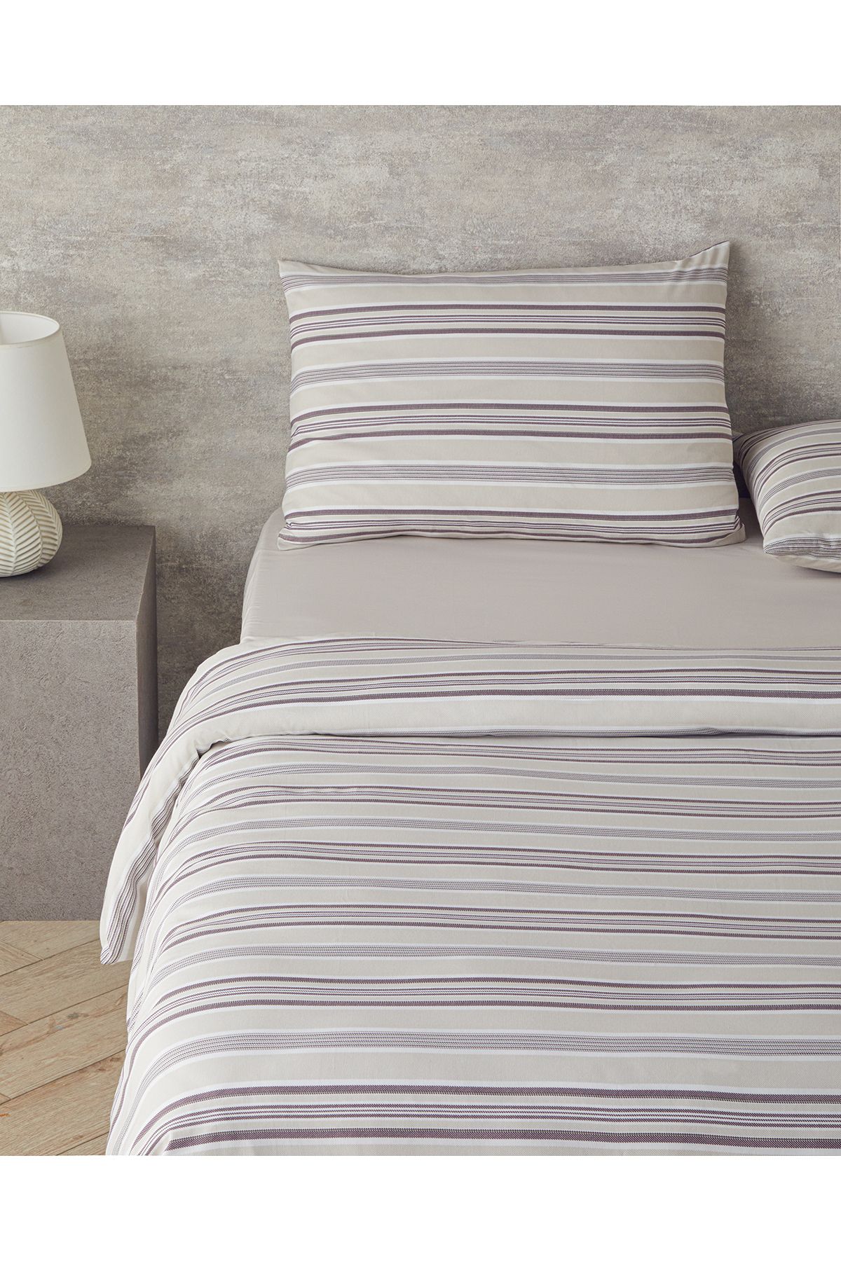 English Home-Contempo Single Easy-Iron Duvet Cover Set - 160X220 cm Plum 4