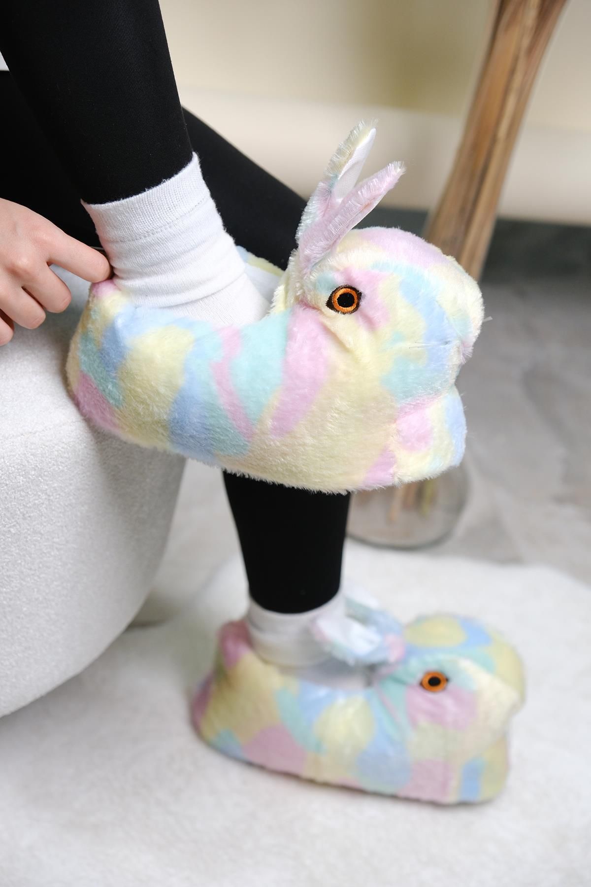 Oksit-Earna Rabbit Model Inflatable Plush Women's Slippers 1