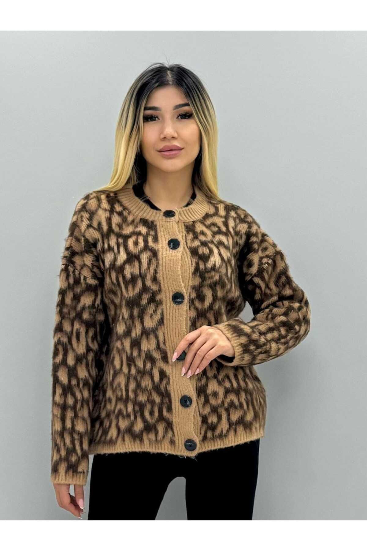 aytenli-Round Neck Buttoned Front Thick Knitwear Standard Size Leopard Cardigan 1