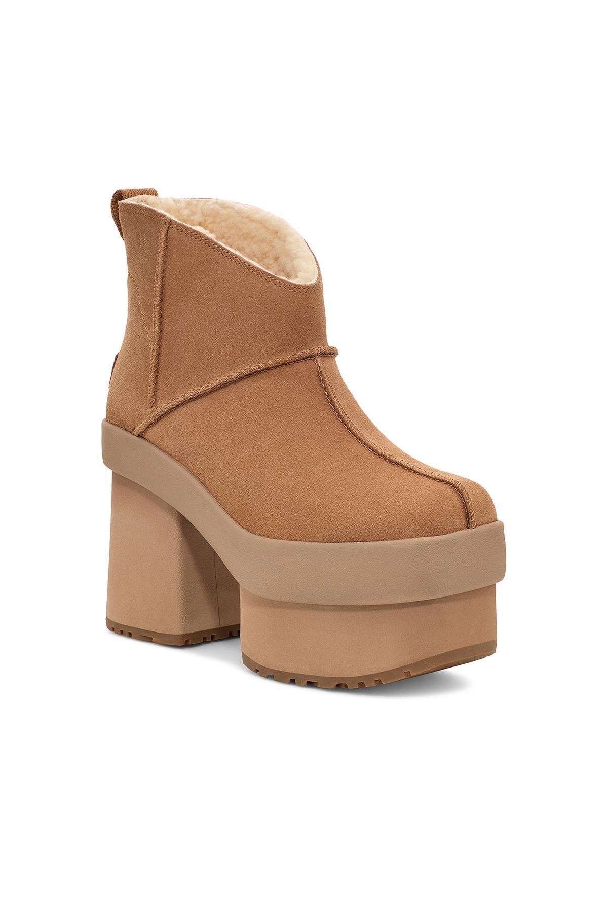 UGG W NEW HEIGHTS PLATFORM MINI CHESTNUT TABA 1157910 Fiyat ugg-platform-mini-new-heights-laars-dames-hickory-sneaker-squad