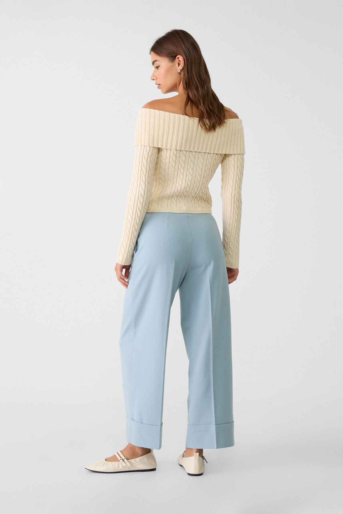 Stradivarius-Straight fit trousers with turn-up hems 3