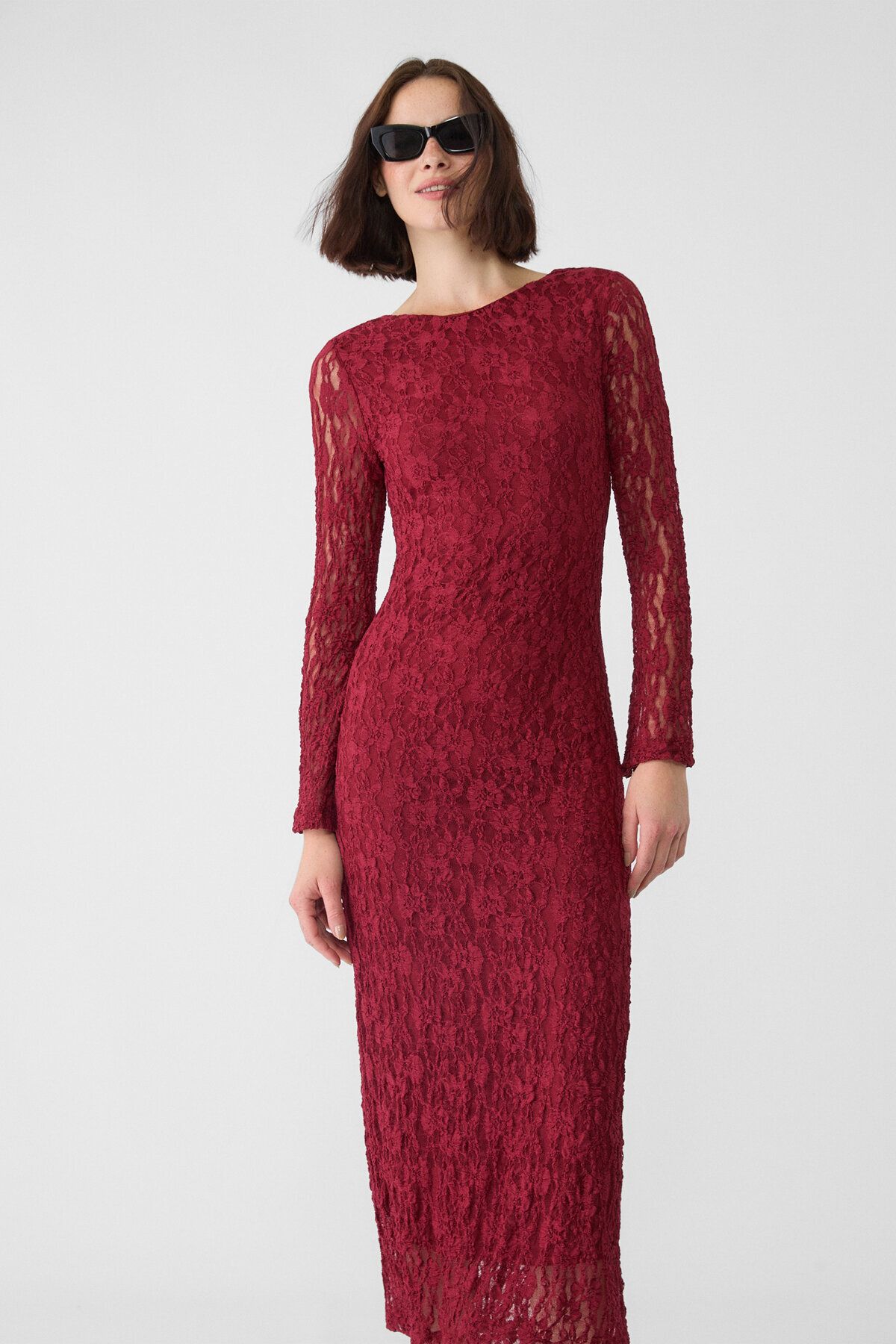 Stradivarius-Lace-trimmed midi dress 1