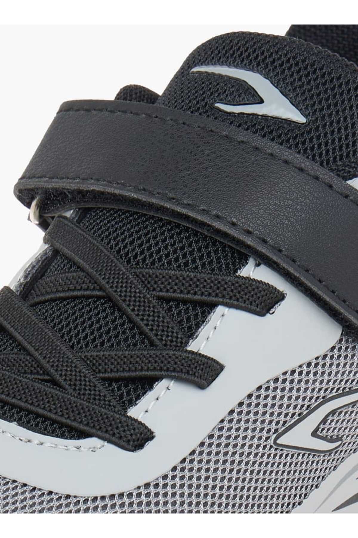 Dash-Printed Lace Detail Sports Shoes with Hook and Loop Closure 4