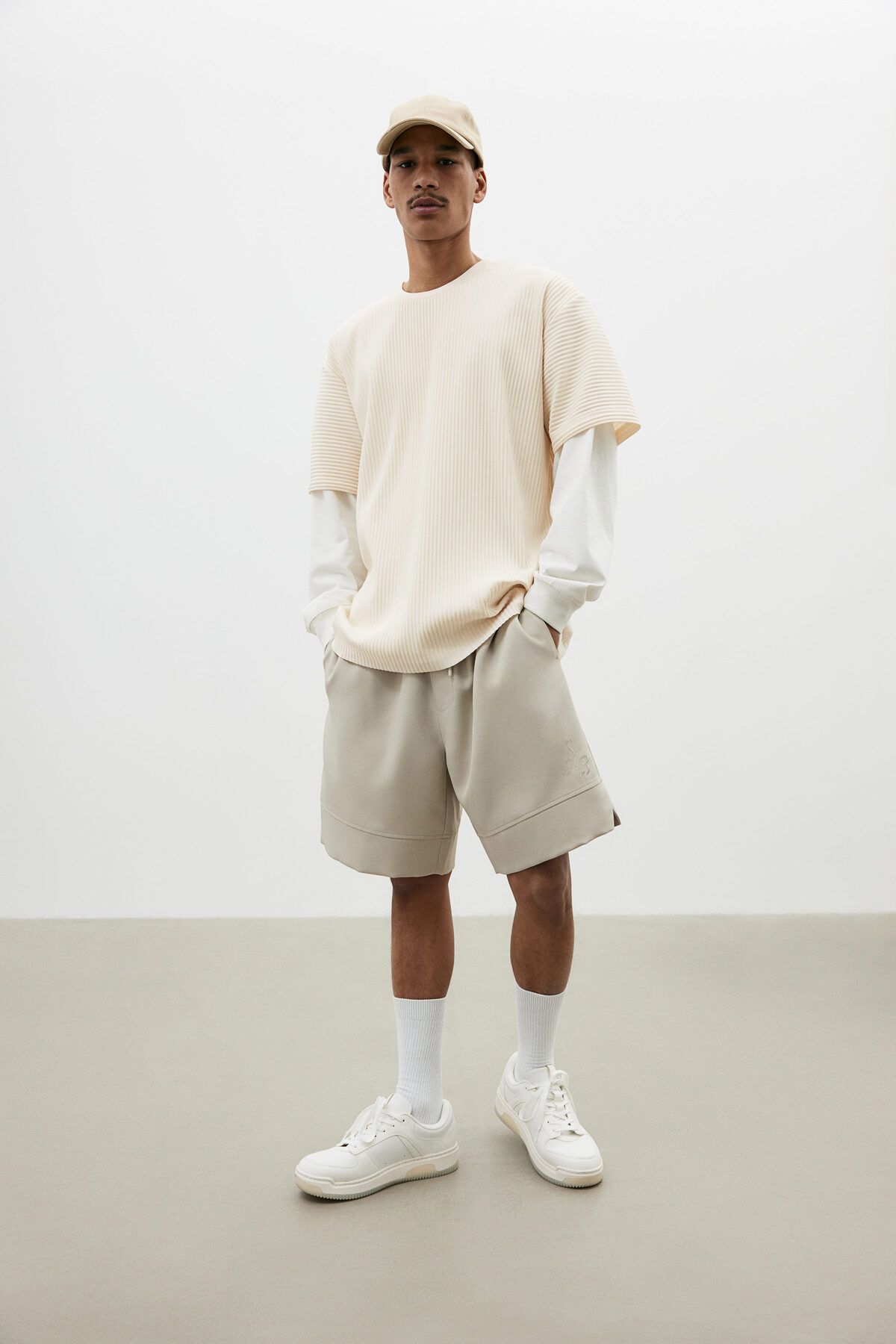 تی شرت نود مردانه تناسب گشاد T اورجینال H M H&M