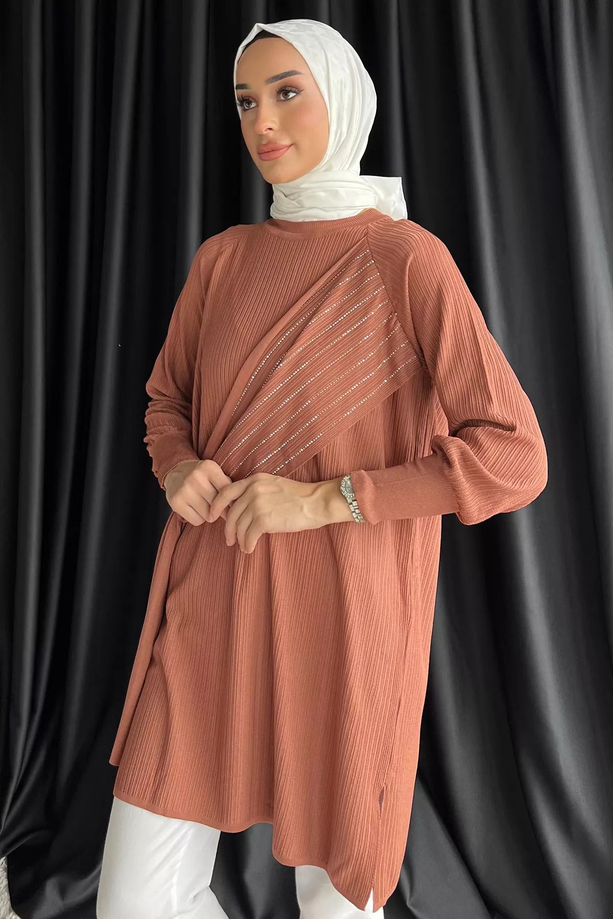 julude-Tile Crew Neck Stone Detailed Hijab Tunik 6