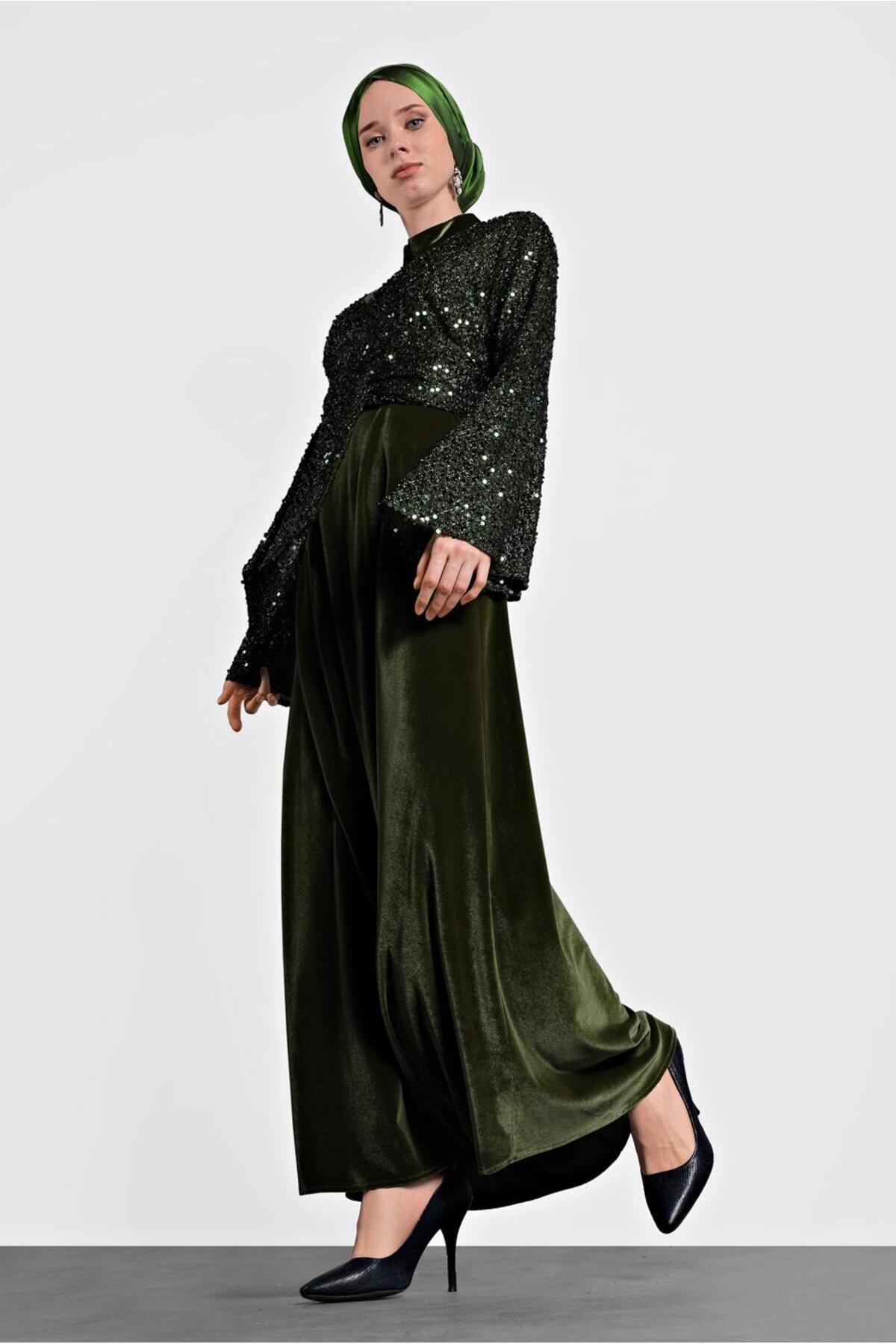 آلوینا پیراهن آستین بلند پولک دوزی شده مدل ۴۰۲۹۱ آلوینا پیراهن آستین بلند پولک دوزی شده مدل ۴۰۲۹۱