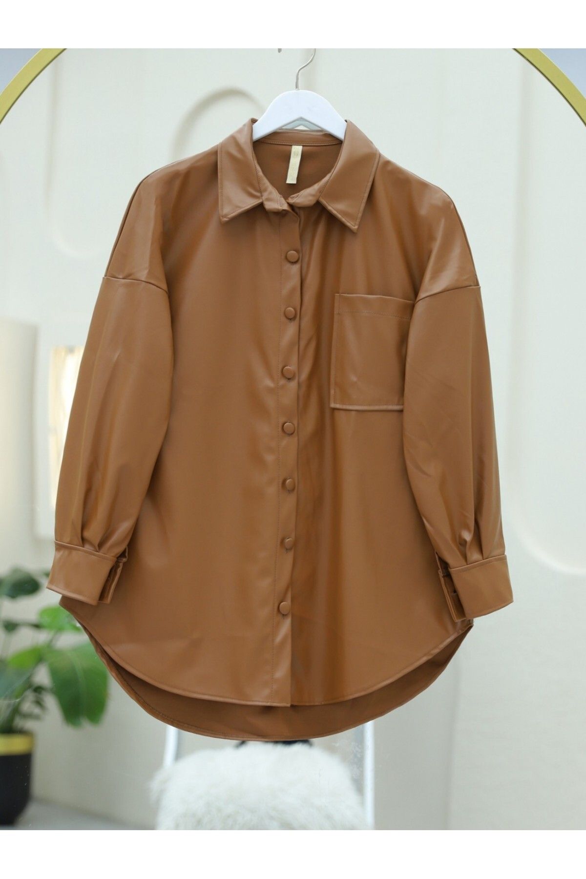 Modamorfo-Single Pocket Oval Cut Leather Shirt 2