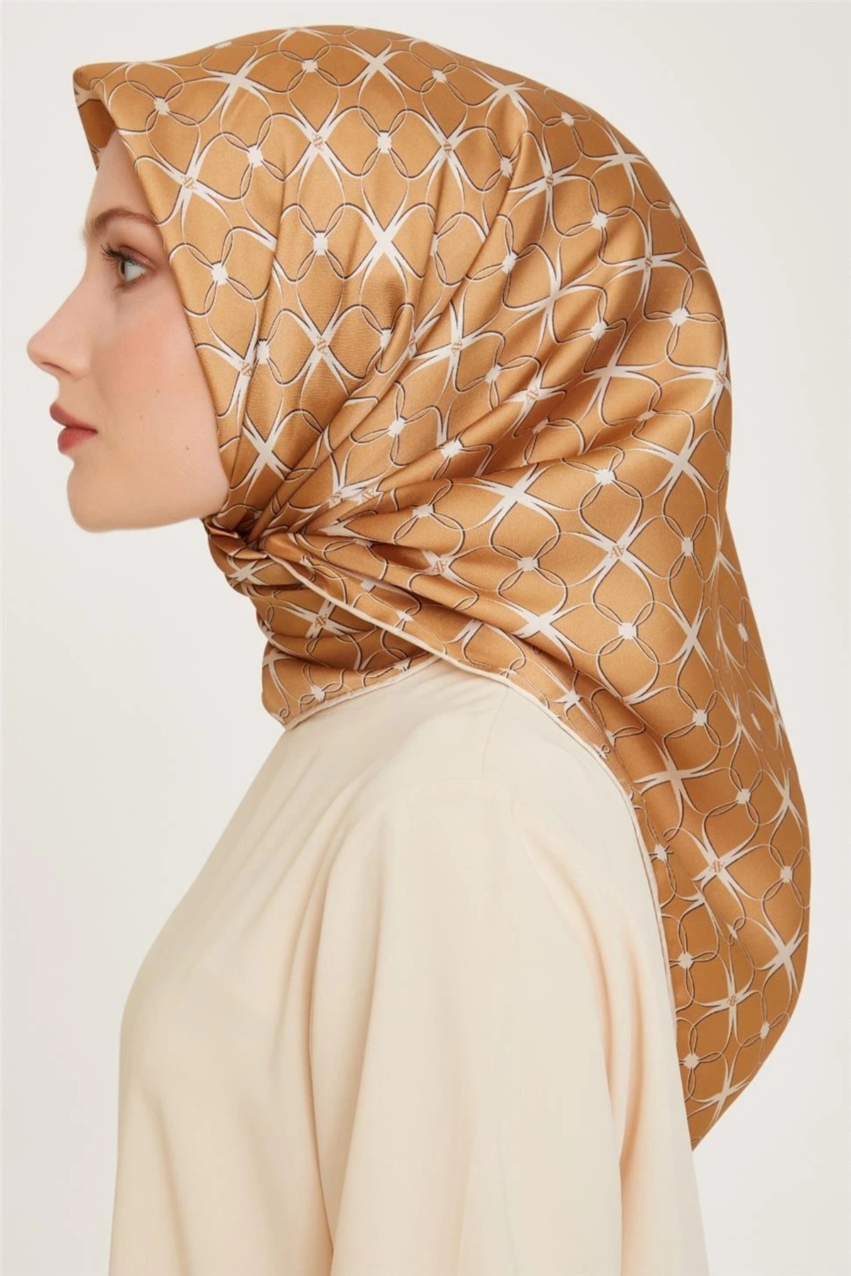 Armine-05 Eșarfă din mătase twill 9207D 3