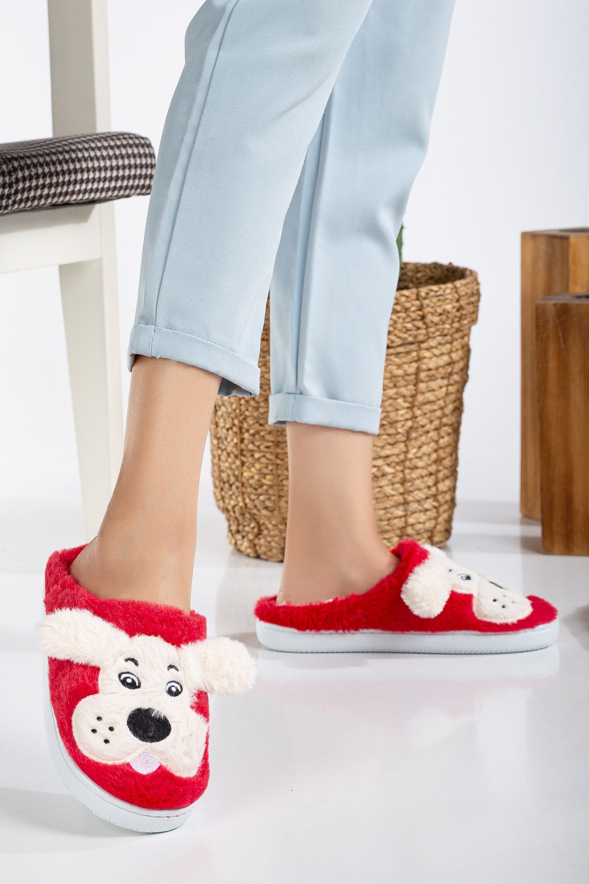 Slipcat-Plush Non-Slip Sole Home Slippers with Dog 3