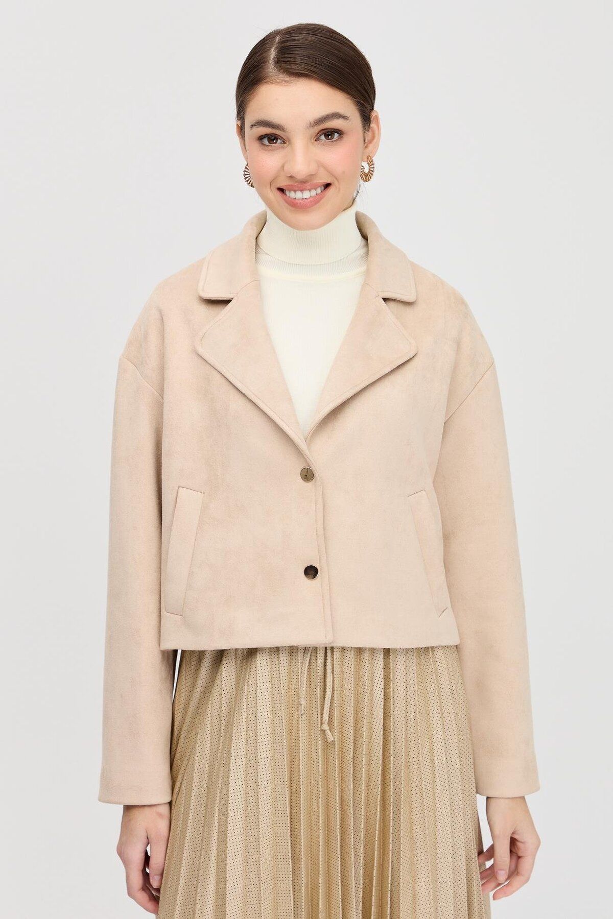 accort-Beige Suede Short Jacket 3