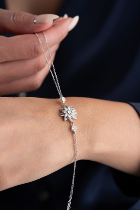 Silvano Jewelry 925 Ayar Gümüş Beyaz Zirkon Taşlı Lotus Bileklik