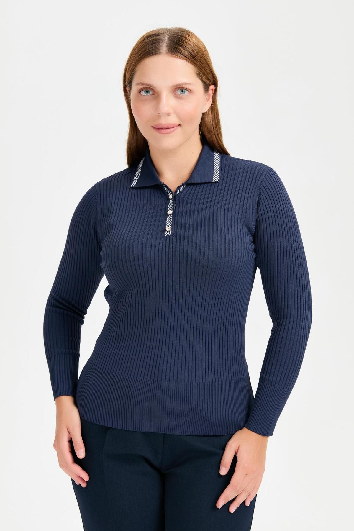 accort-V-Neck Ribbed Plus Size Sweater - Laci 3