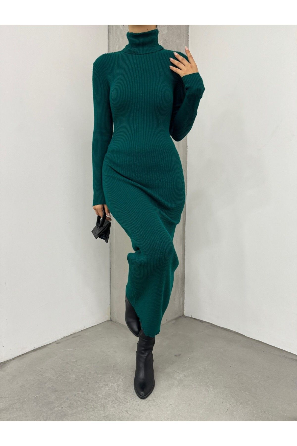 Modamorfo-Half-Rise Ribbed Knitwear Dress - Emerald 4