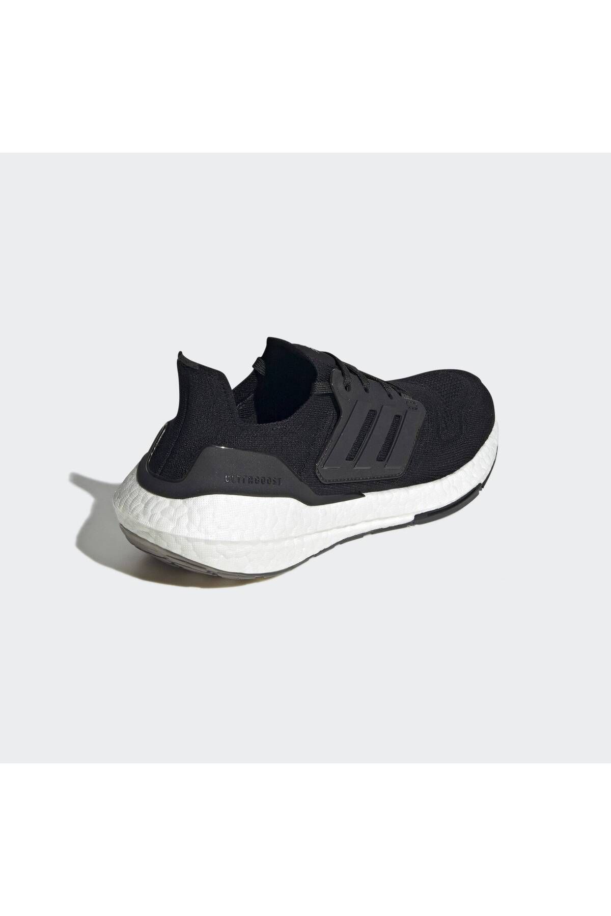 adidas-حذاء Ultraboost 22 6