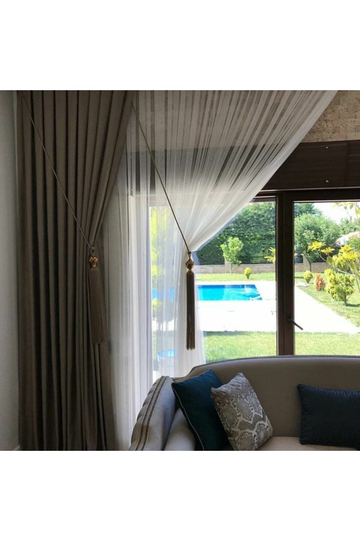 NESAFET-Background Curtain Ceiling Tie Tufted Braçol 3