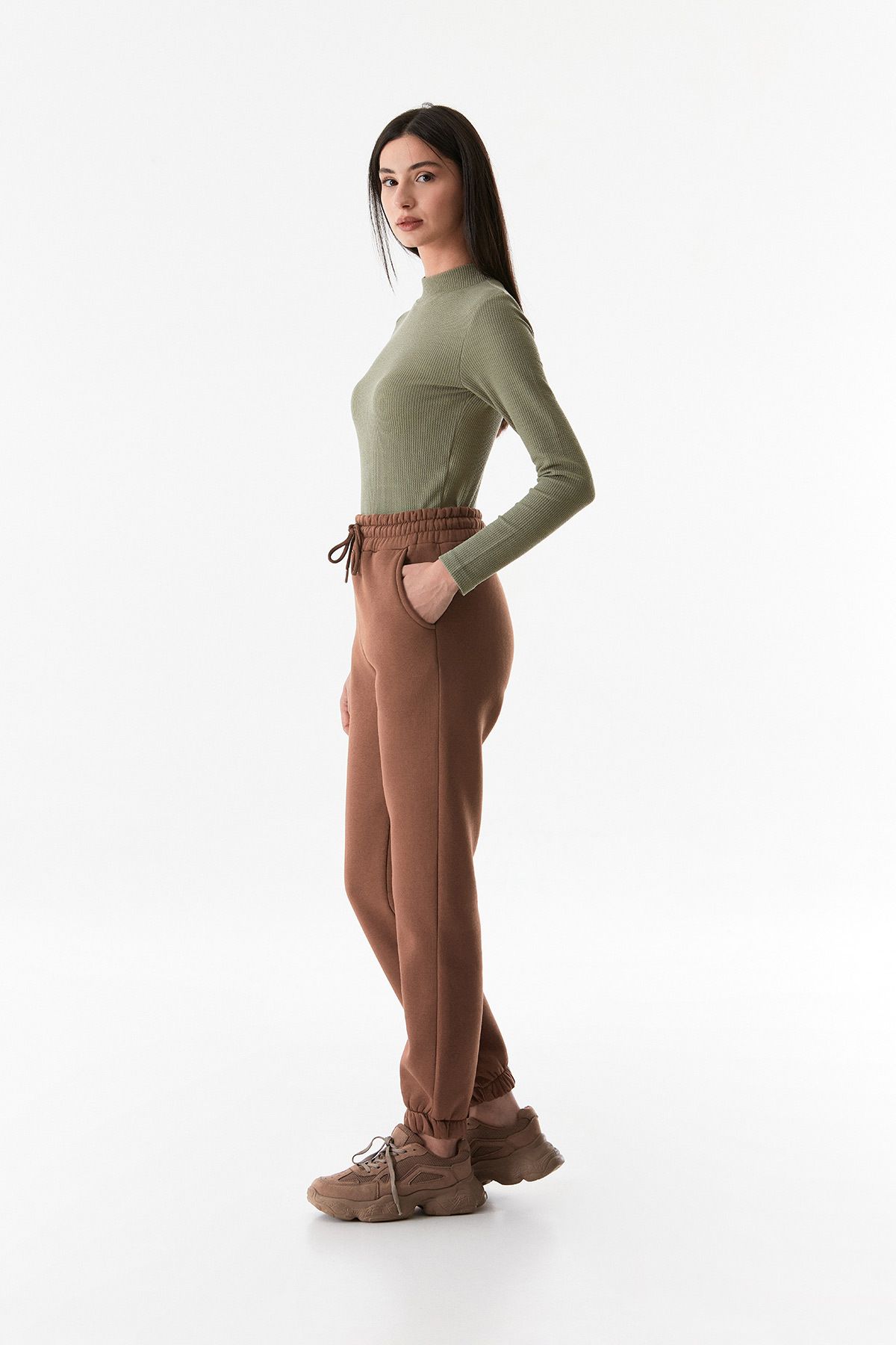 Fulla Moda-Jogger Sweatpants with Pockets and Elastic Waist 3