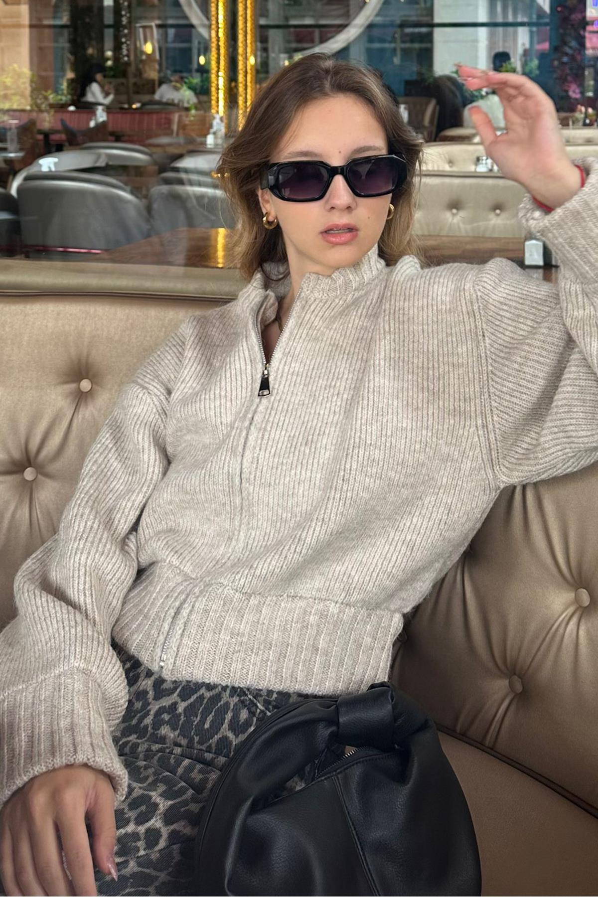 Madmext  Bej Fermuarlı Uzun Kollu Triko Hırka MG2061 - Görsel 2