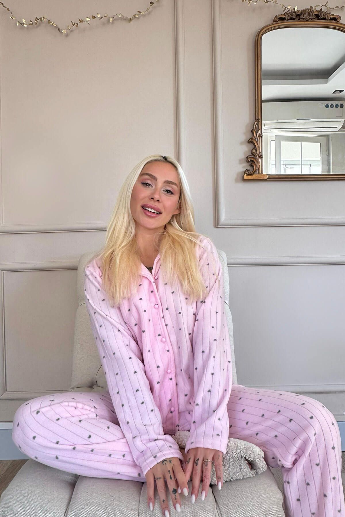 Pijamaevi-Light Pink Heart Patterned Front Buttoned Plush Fleece Pajama Set 3