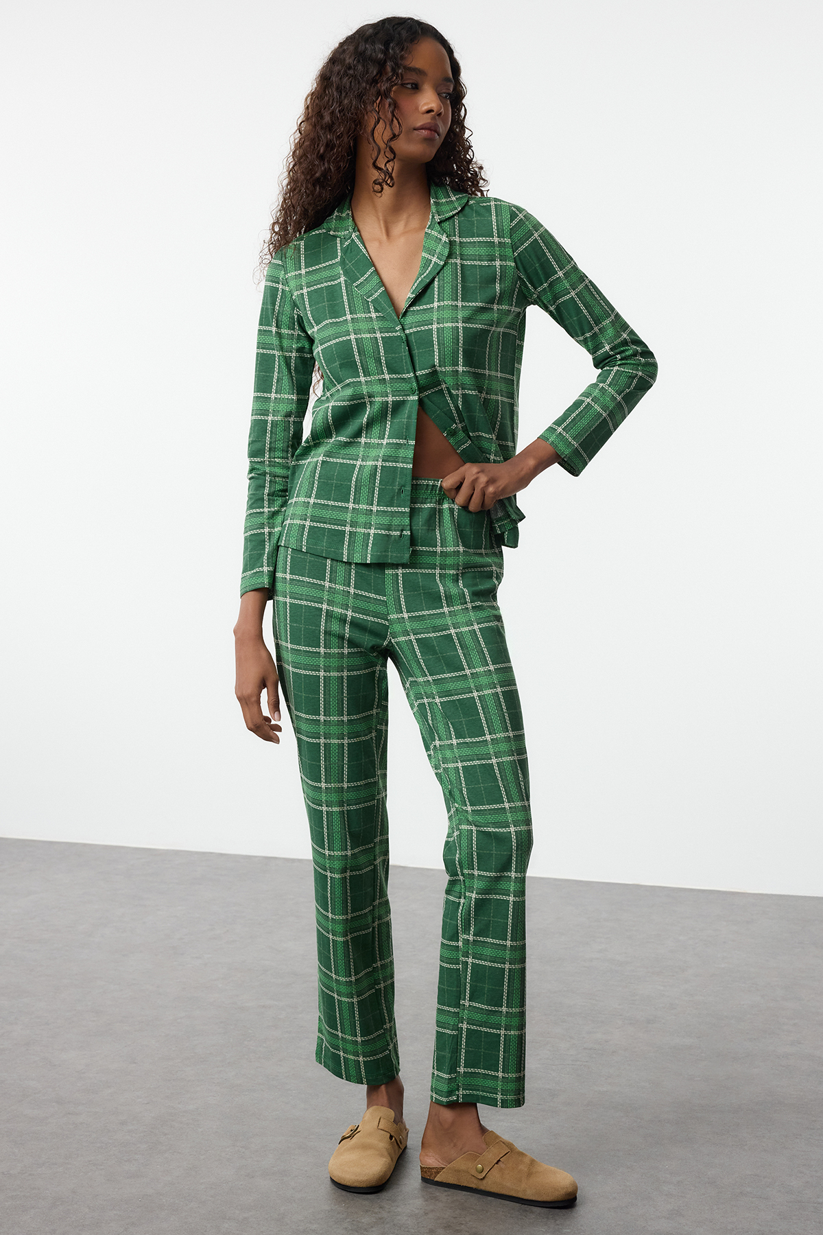 Trendyolmilla  Yeşil %100 Pamuklu Ekoseli Örme Pijama Takımı THMAW20PT0266 - Görsel 2