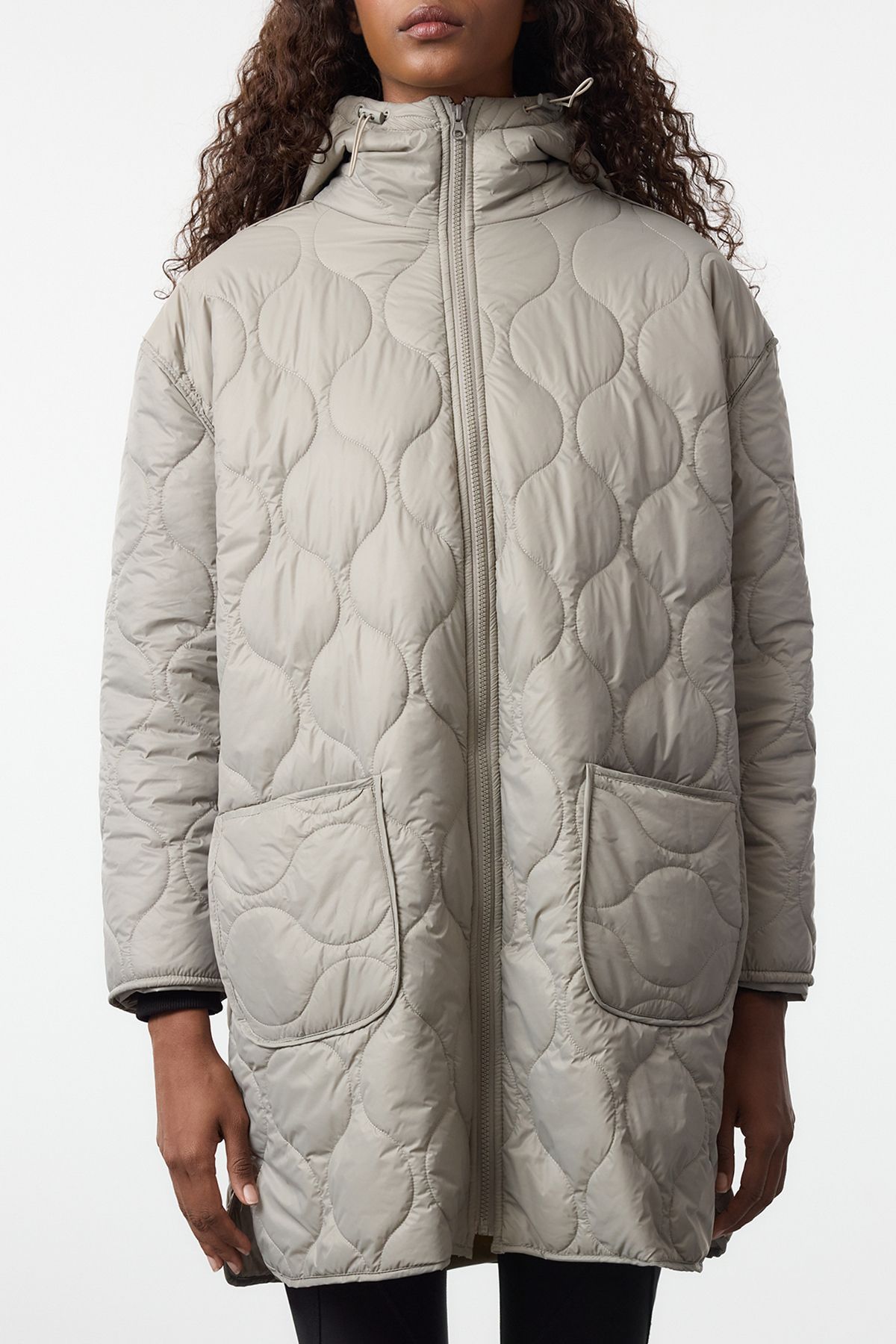 Trendyol Collection-Oversize'owy płaszcz pikowany z kapturem Stone - Twoaw25Mo00242 3
