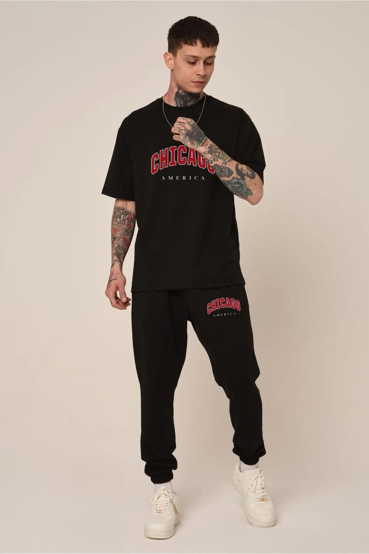 Frisson-Printed T-shirt Tracksuit Top and Bottom Set 1