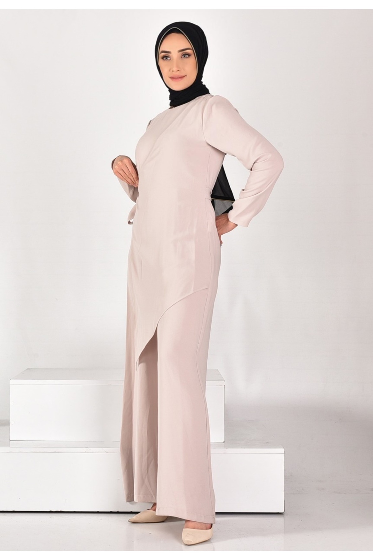 Puane-Cyln12444 Point Crepe Fabric Covered Tesetury Jumpsuit 3