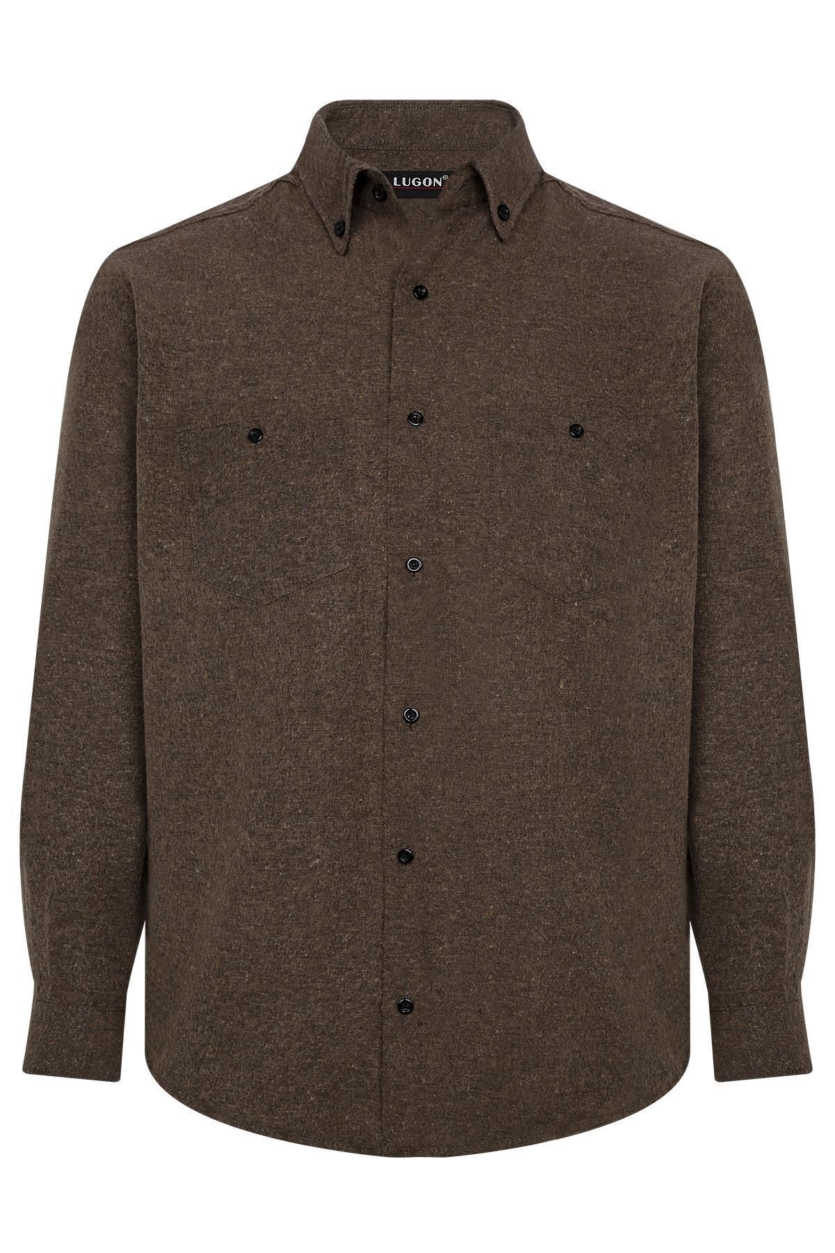 deux poches dhomme une chemise de cachemire hivernale
