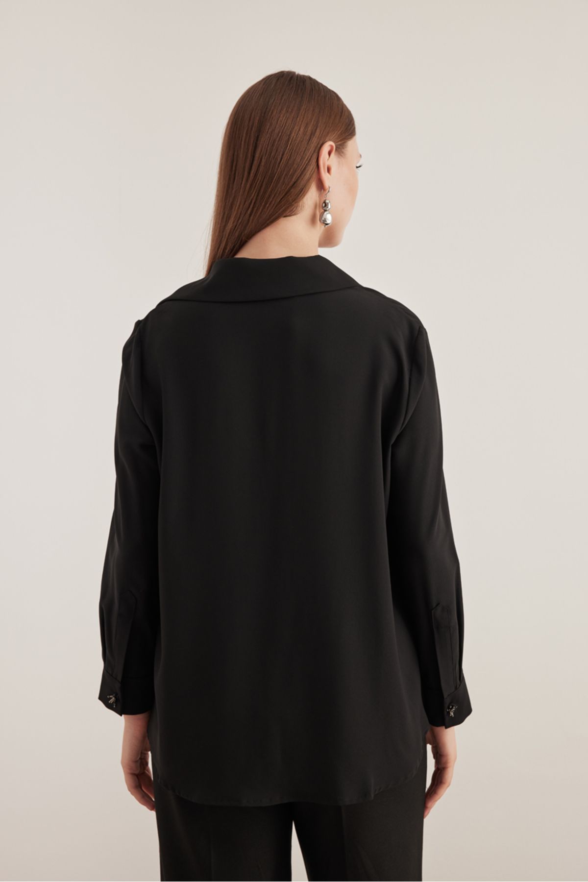 Aker-Handkerchief Collar Blouse 6