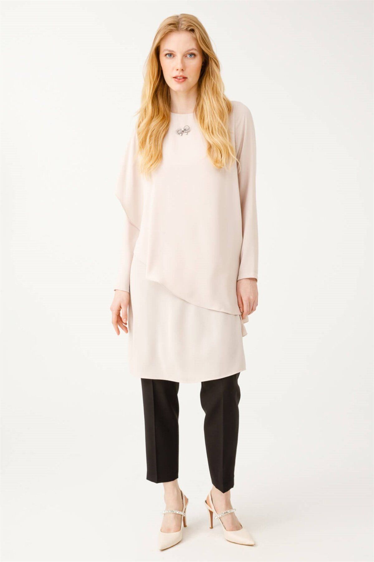 Esswaap-Two-Layer Flowing Tunic with Brooch on the Collar Stone 1