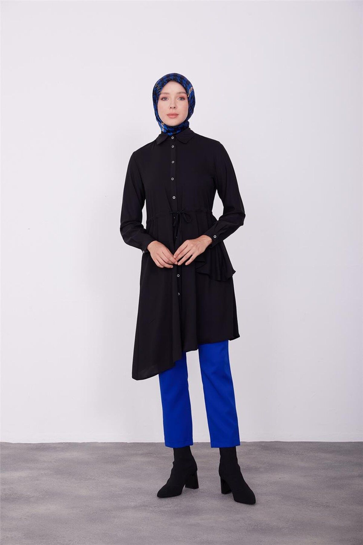 Armine تونیک نامتقارن با تونل کمر 23k4707 مشکی