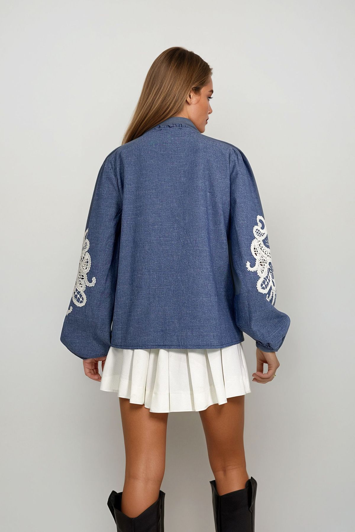 VAGGON-Blue Embroidered Women's Denim Shirt - Prm1164 3