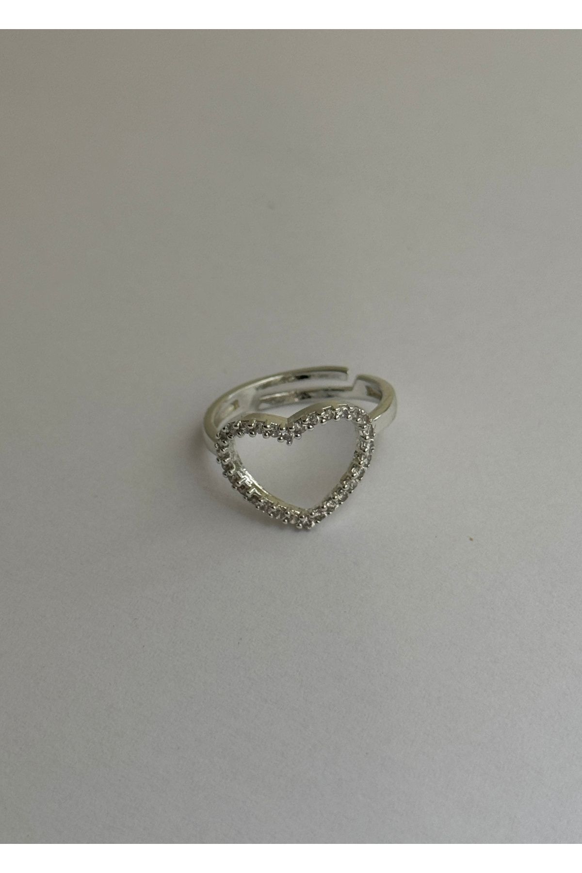 KİLİGİSTANBUL-Adjustable Hollow Inside Heart Ring 1