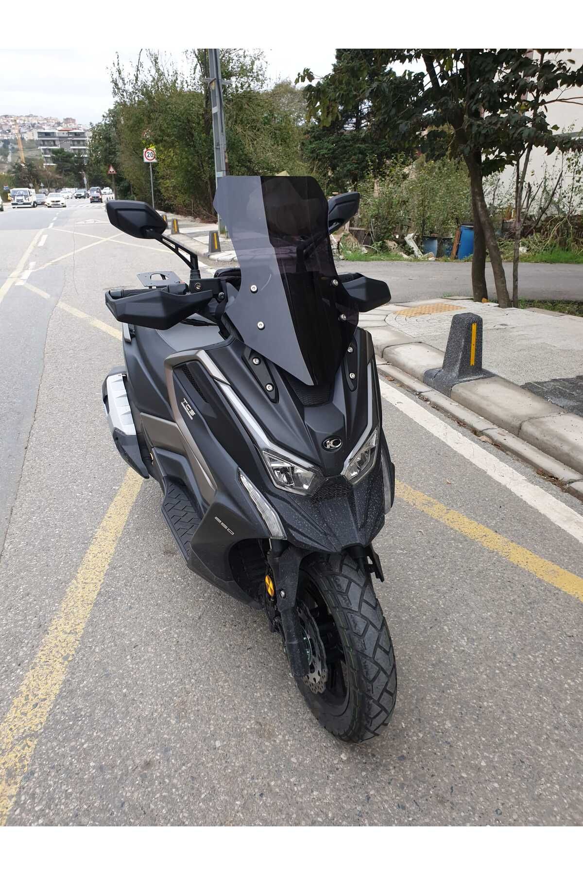 Kymco DTX 250 Siperlik Ön Cam 2025 Model 55cm Siyah Renkli 4mm
