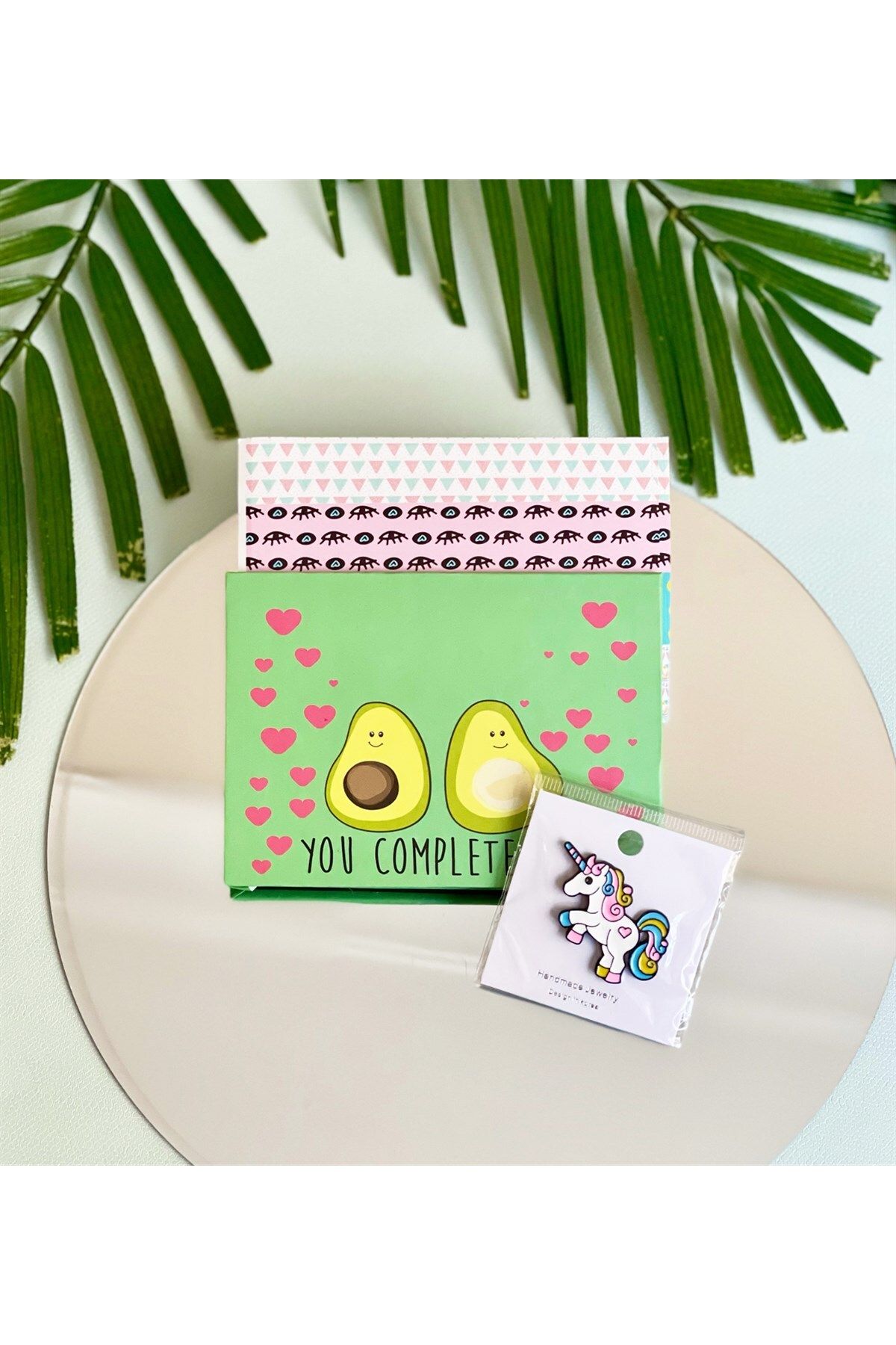 mini album et badge avocado you complete me