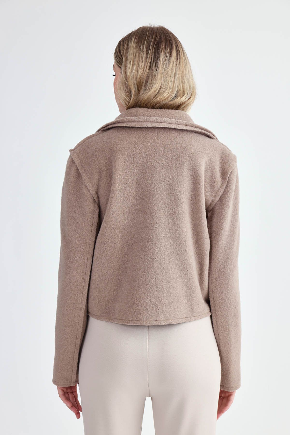 Vitrin-Gold Buttoned Reverse Stitching Felt Fabric Crop Jacket 2