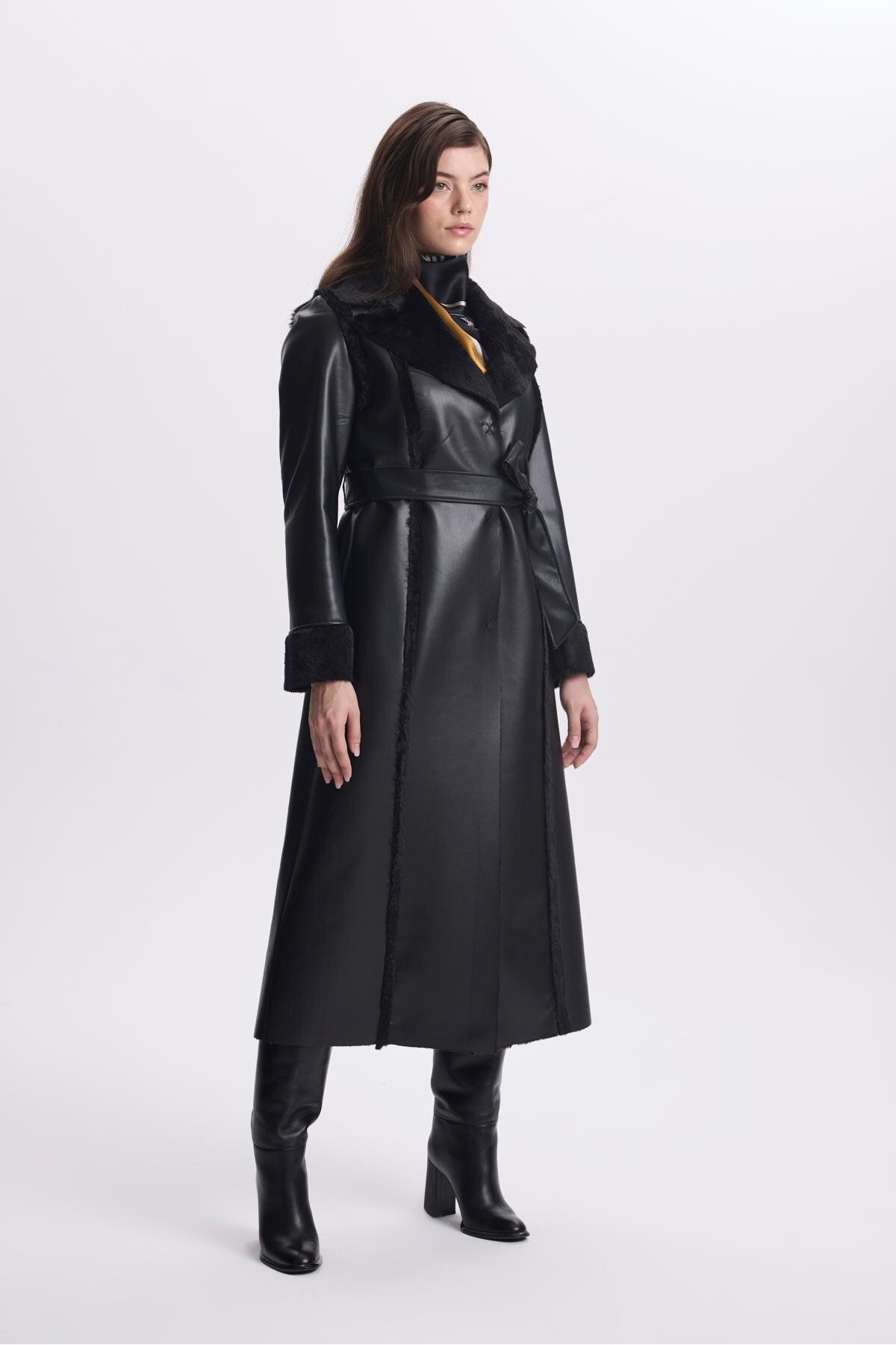 Zühre-Wide Collar Fur Detailed Black Coat 13633 4