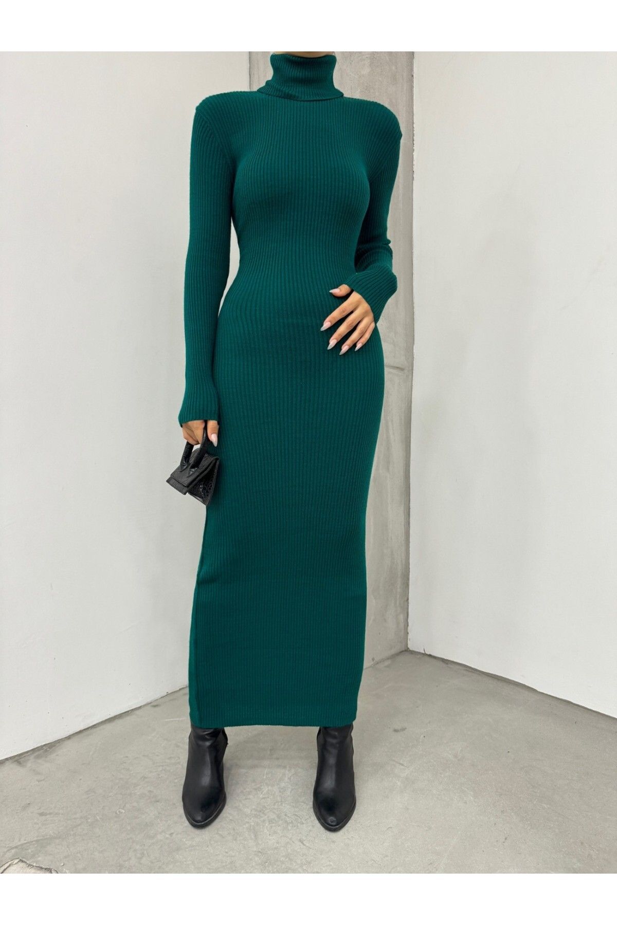 Modamorfo-Half-Rise Ribbed Knitwear Dress - Emerald 2