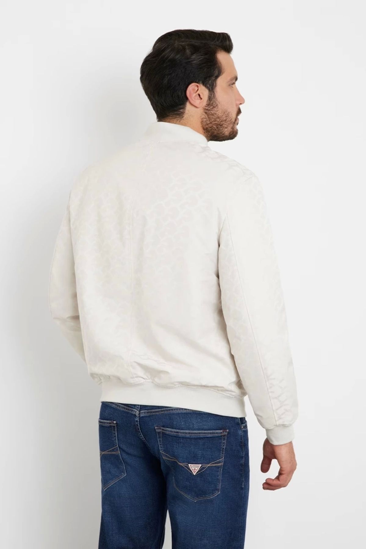 complete the look image