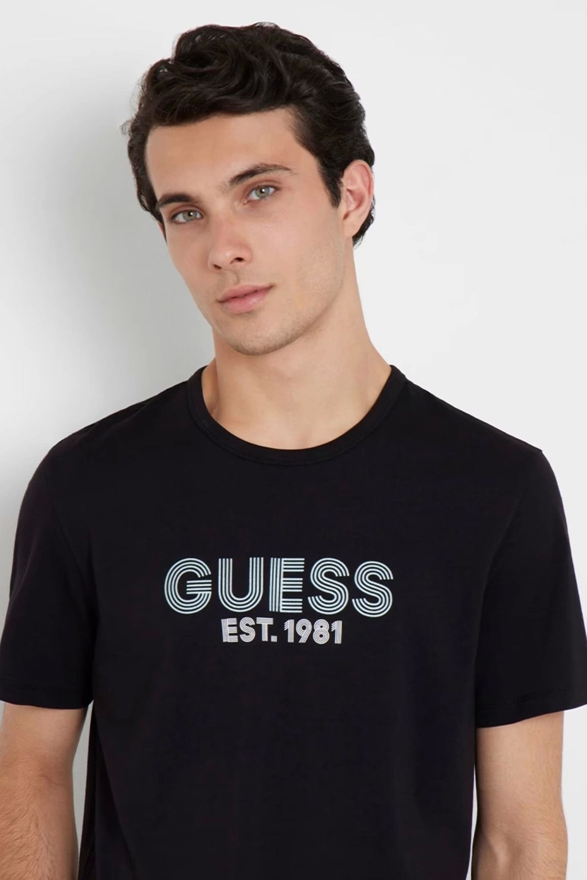تی شرت مشکی مردانه طراحی کلاسیک اورجینال Guess