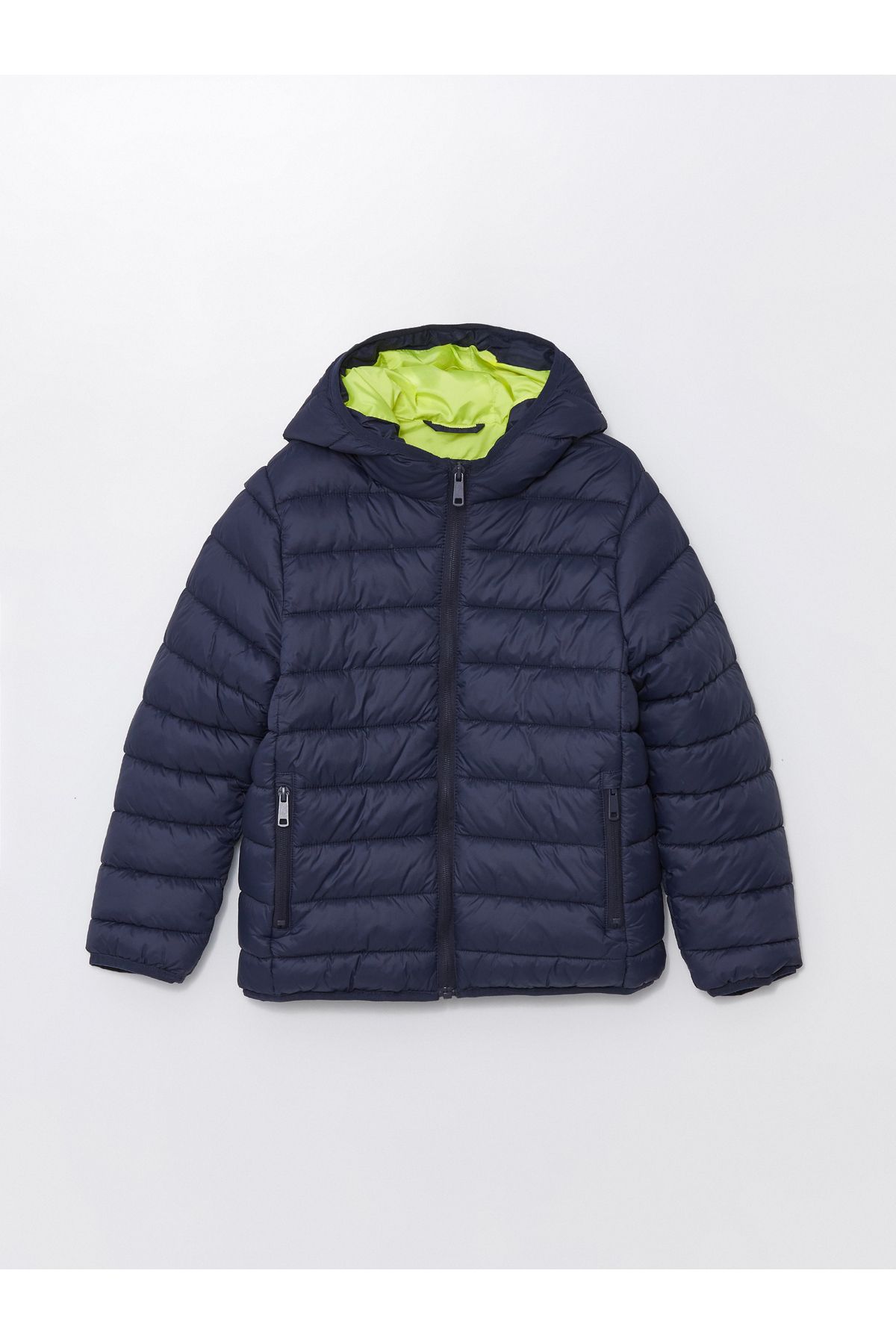 LC Waikiki-Pufferjacke für Jungen mit Kapuze 1
