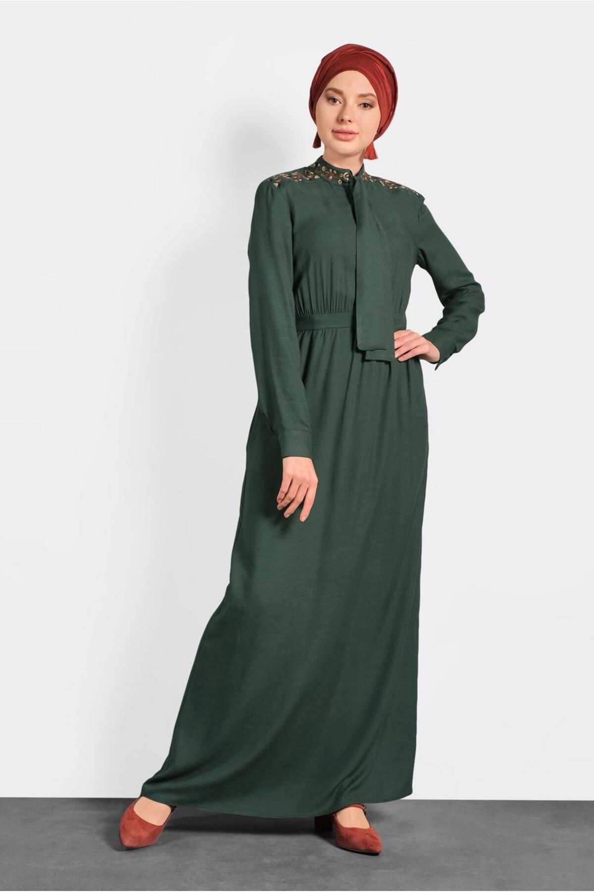 پیراهن پوشیده سبز زنانه لباس با یقه گلدوزی شده 40330 آلوینا Alvina