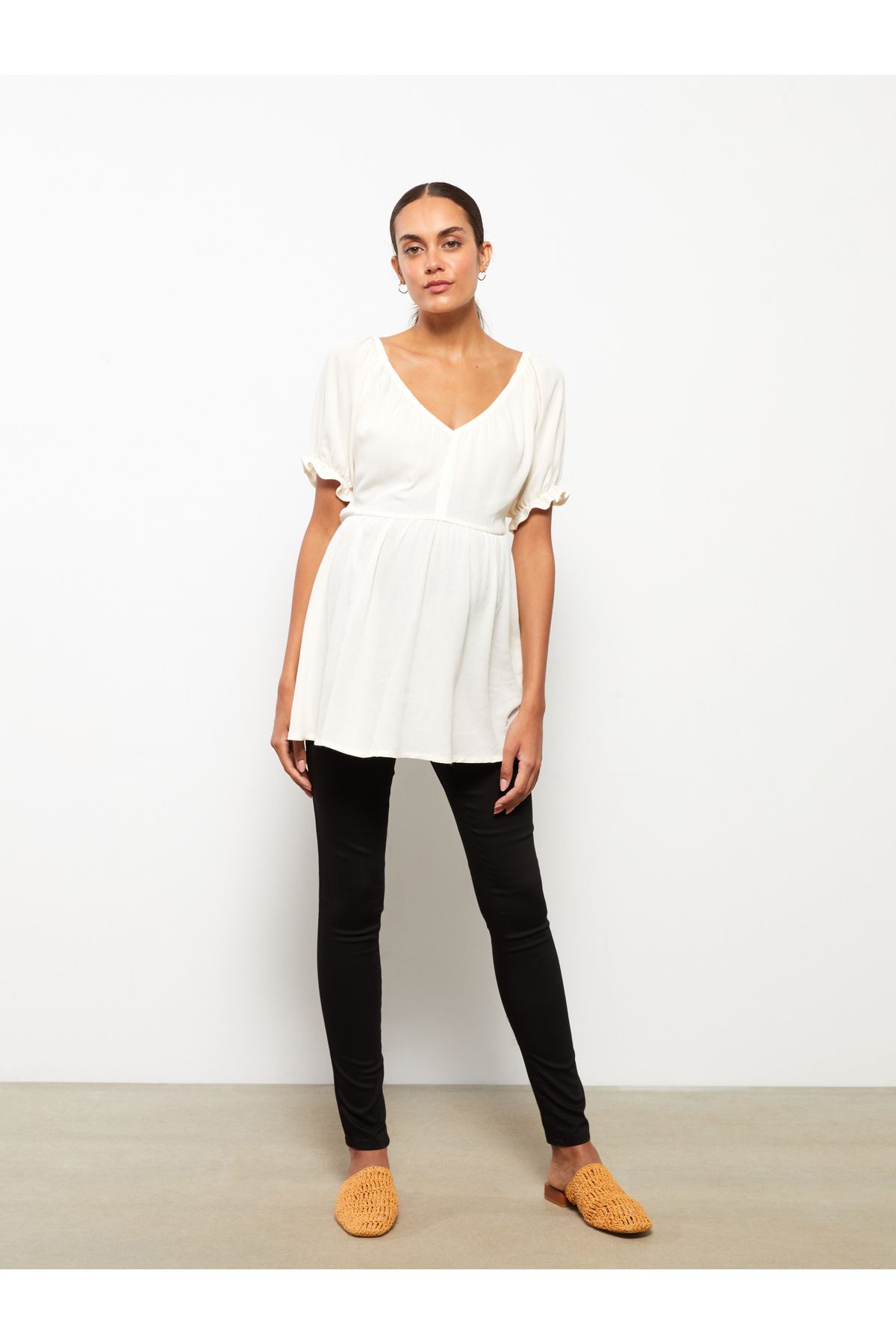 LC Waikiki-Plain Gabardine Maternity Trousers with Abdominal Panel 2