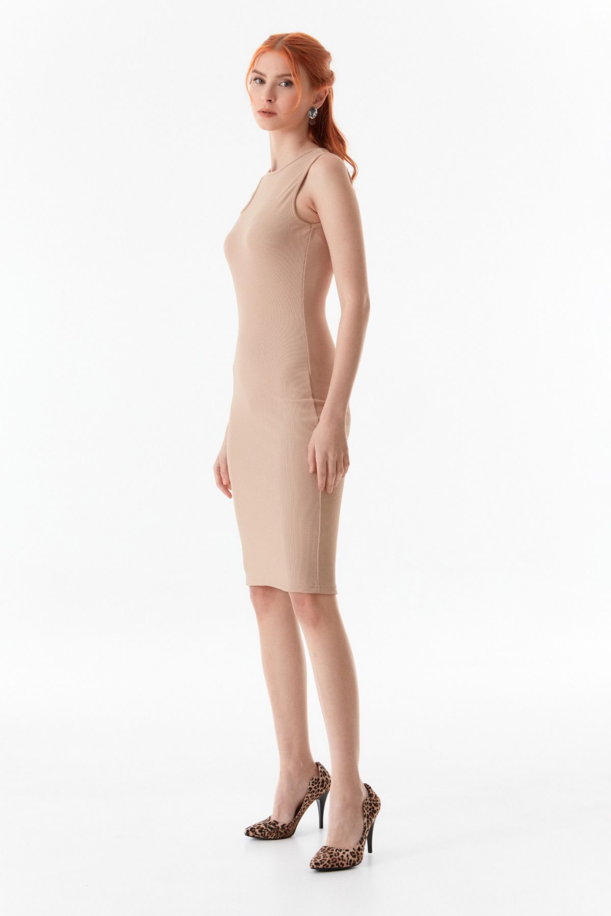 Fulla Moda-Ribbed Shoulder Window Dress 2