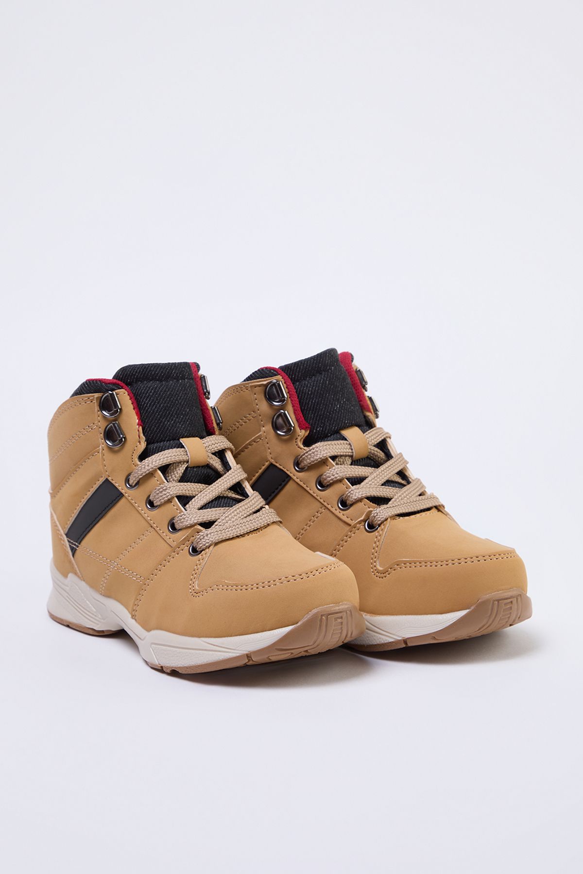 TRENDYOL SHOES-Camel Schnür-Trekking-Sportschuhe für große Jungen 
 TAKAW25SN00025 2