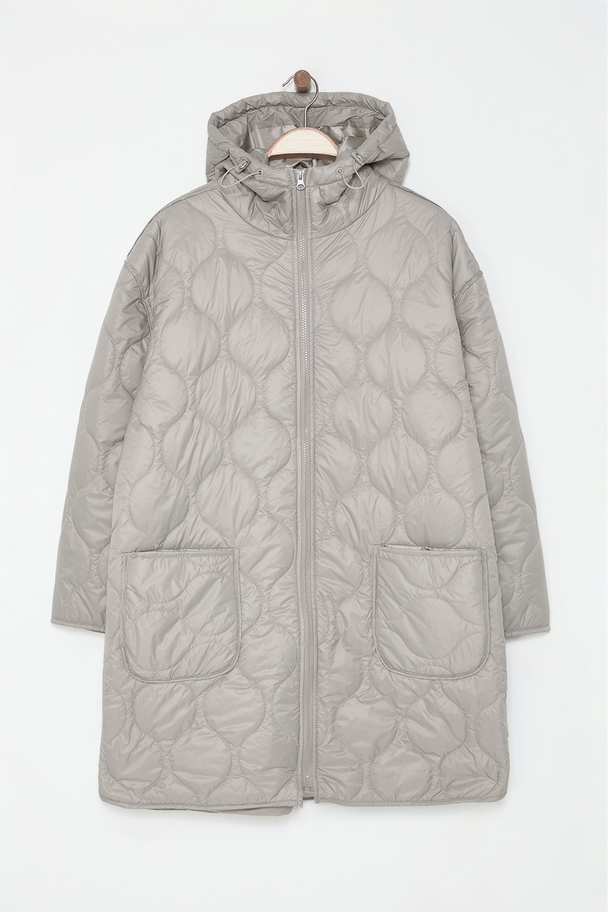 Trendyol Collection-Oversize'owy płaszcz pikowany z kapturem Stone - Twoaw25Mo00242 6